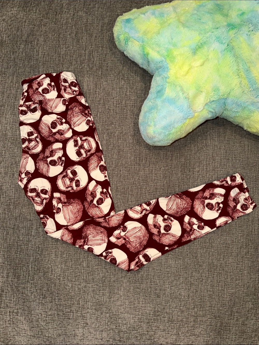 Lularoe Skull Leggings